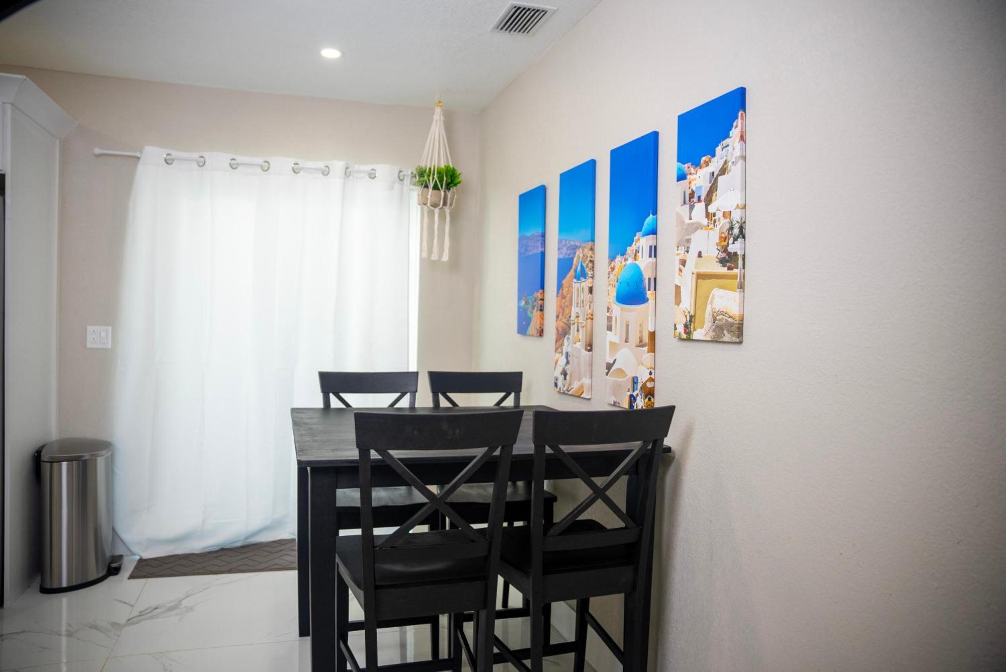 Stunning Modern Home In Tampa With Pool - Just 5 Minutes From Airport! Kültér fotó