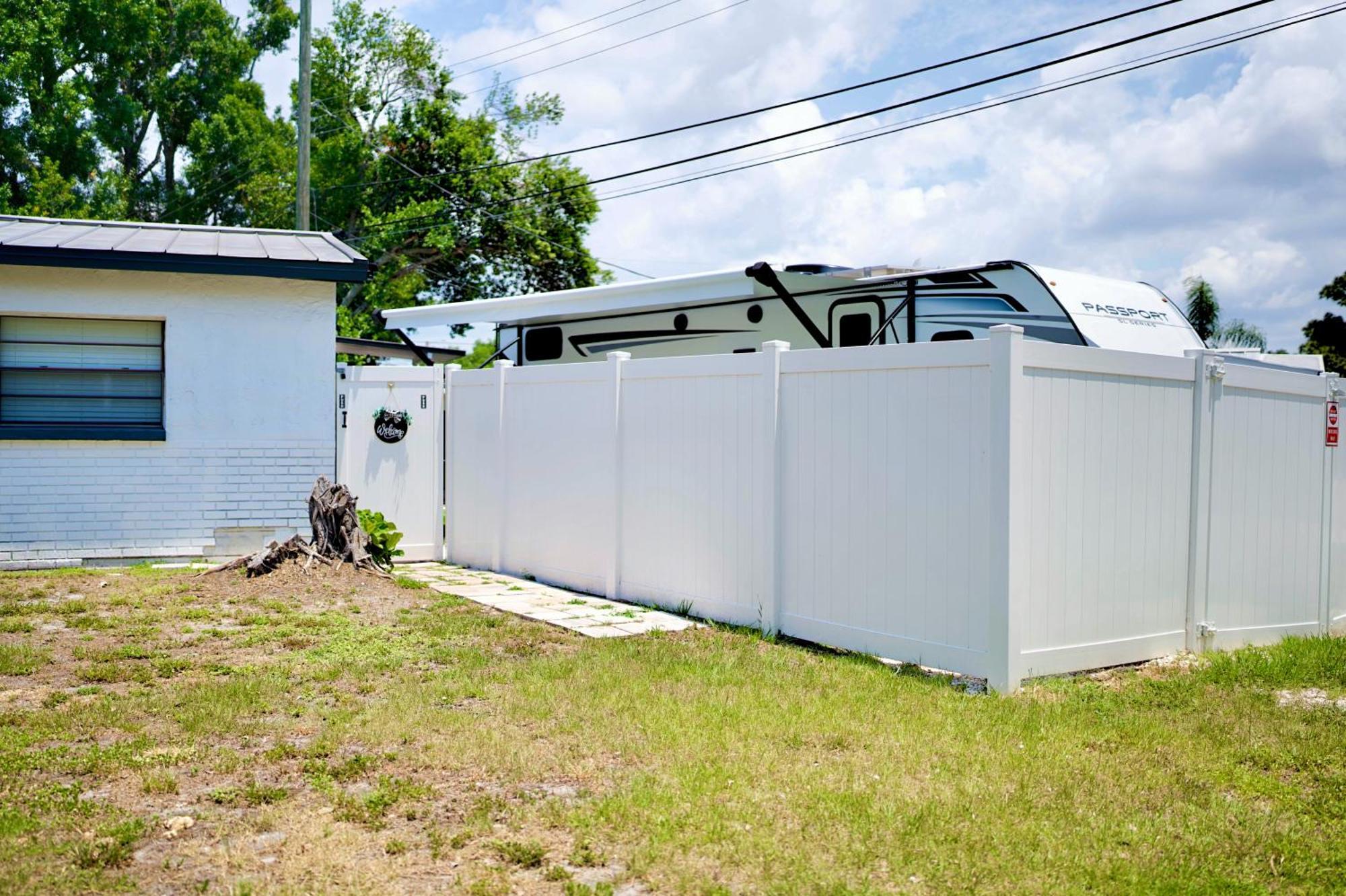 Stunning Modern Home In Tampa With Pool - Just 5 Minutes From Airport! Kültér fotó