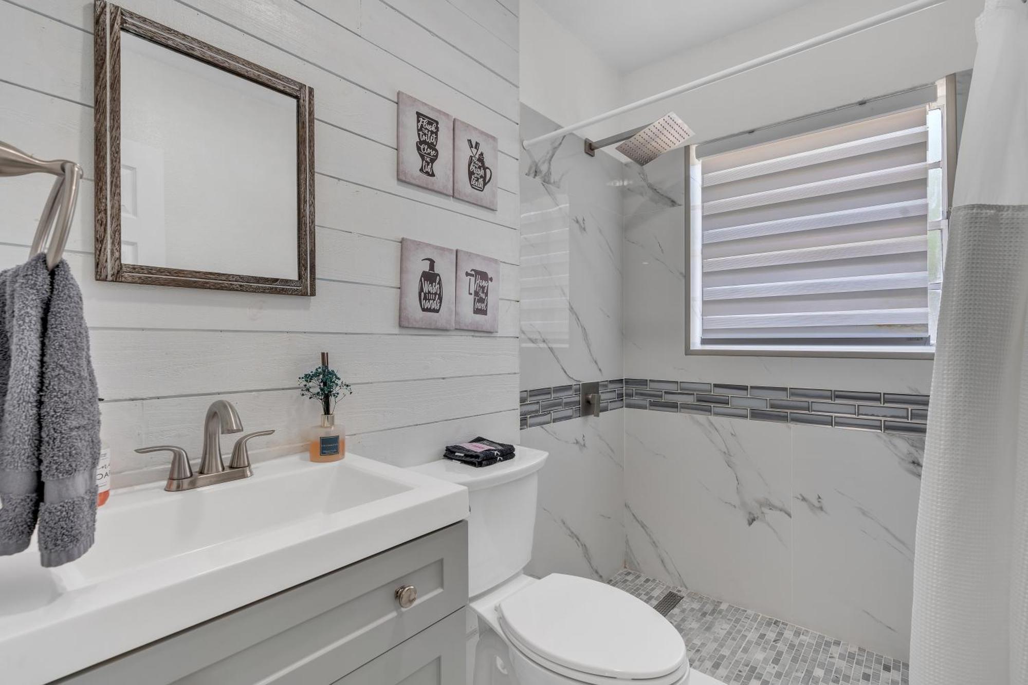 Stunning Modern Home In Tampa With Pool - Just 5 Minutes From Airport! Kültér fotó